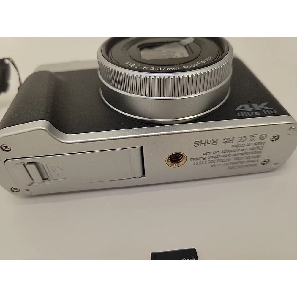 4K Ultra HD Digital Camera DC202 16X Zoom Auto Focus Vlogging w/ 32GB SD